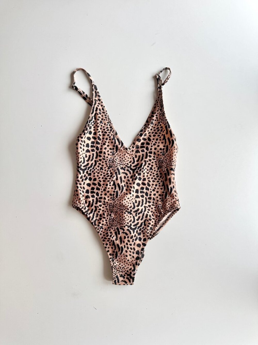 MINKPINK Leopard Cheetah Printed Plunge V-Neck One Piece Swimsuit, Size XS